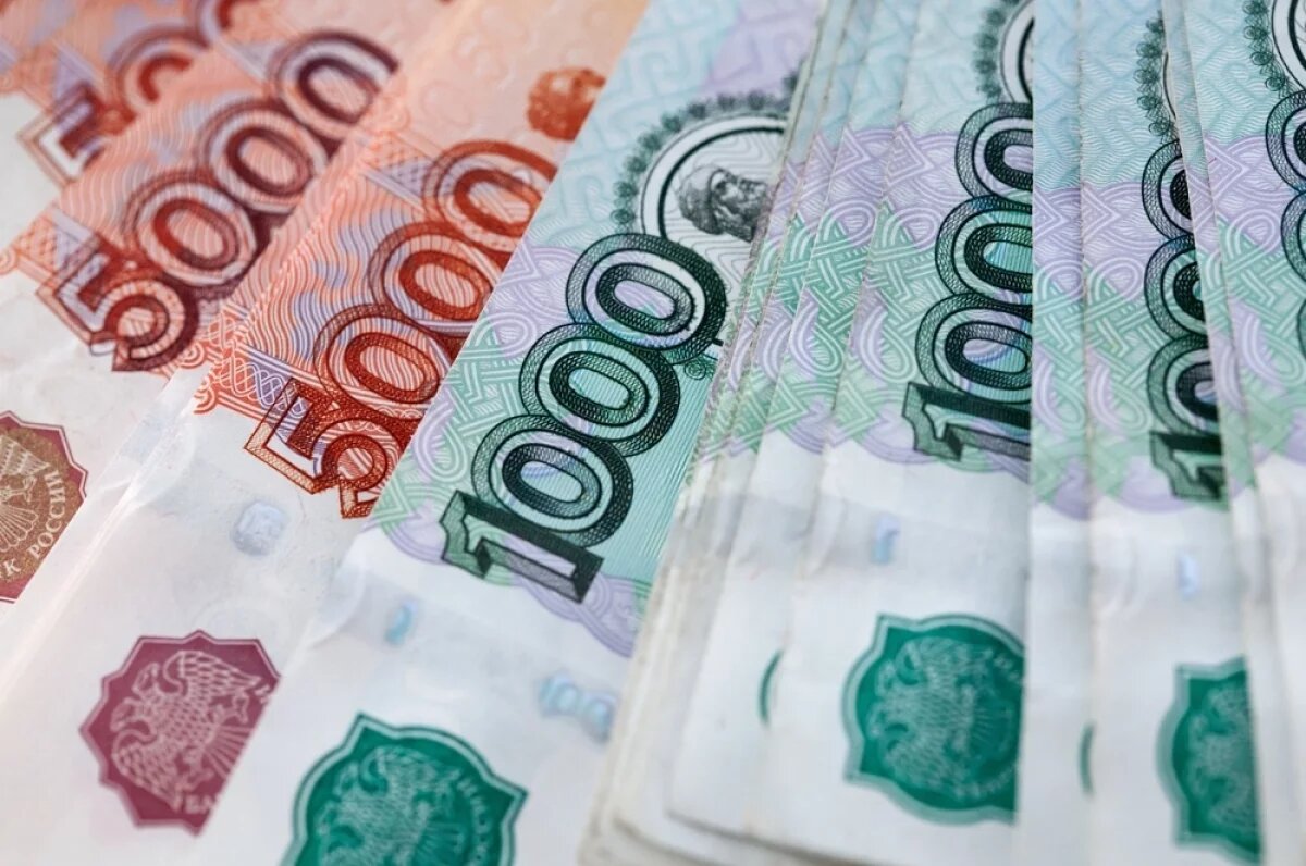    Bloomberg: рубль стал самой перспективной валютой на развивающихся рынках