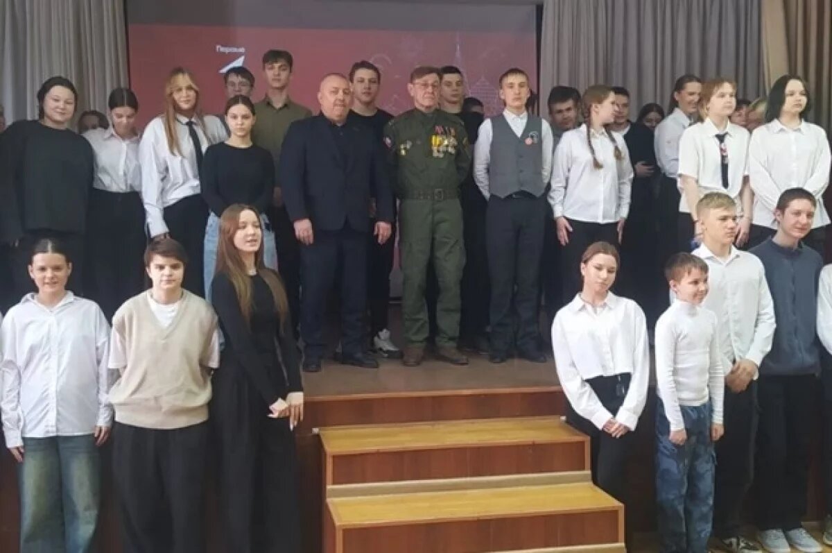    В канун 23 февраля в челябинских школах проходят встречи с участниками СВО
