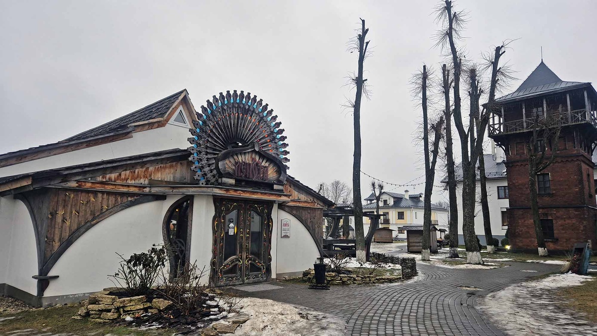 Ресторан "Лепота" располагается на территории комплекса "Пушкарская слобода". Листайте галерею, чтобы увидеть ещё фото