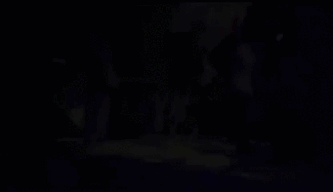 Дискотека с неоновой бумагой