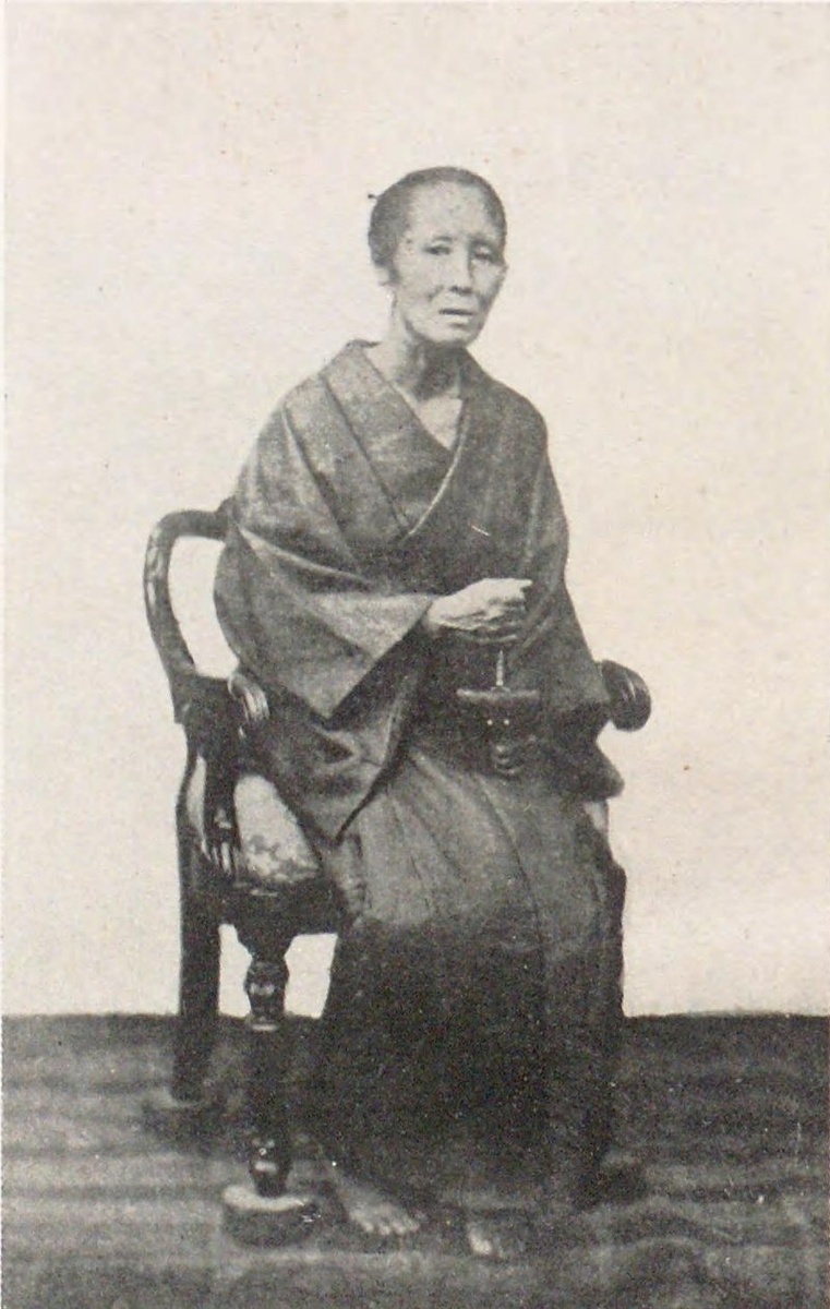 Мать Нацумэ Сосеки Чиэ