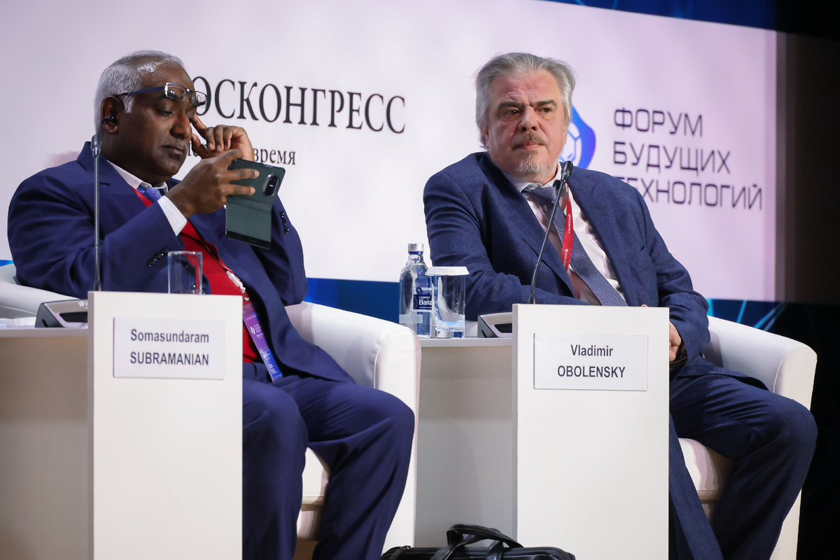 Владимир Николаевич Оболенский, доцент кафедры общей хирургии имени В.М. Буянова Института хирургии Пироговского Университета, заведующий Центром гнойной хирургии Городской клинической больницы имени В.П. Демихова
