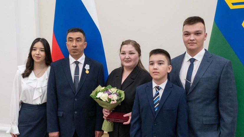    Губернатор Тюменской области