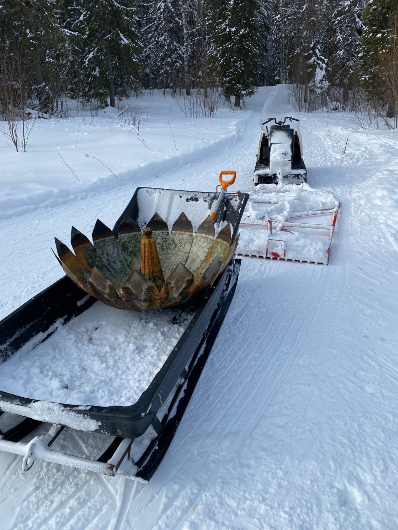    Дядя Коля отремонтирует знаменитый фонтан на лыжной трассе в ПетрозаводскеЗимние фонтаны Петрозаводск
