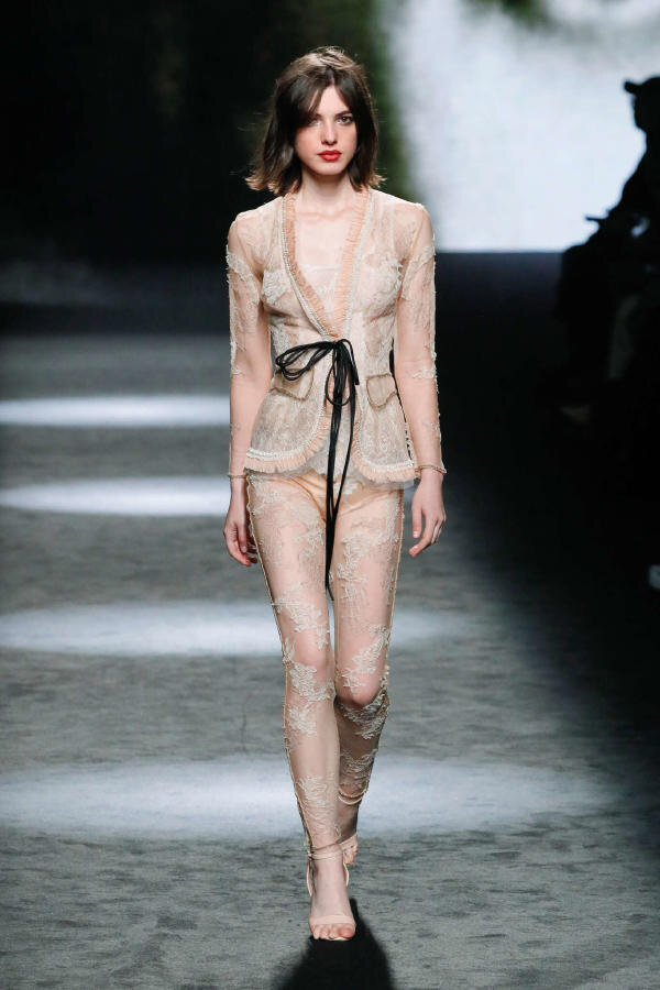 Yolancris осень-зима 2025-2026 на Неделе моды в Мадриде FW25