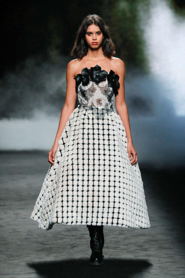 Yolancris осень-зима 2025-2026 на Неделе моды в Мадриде FW25