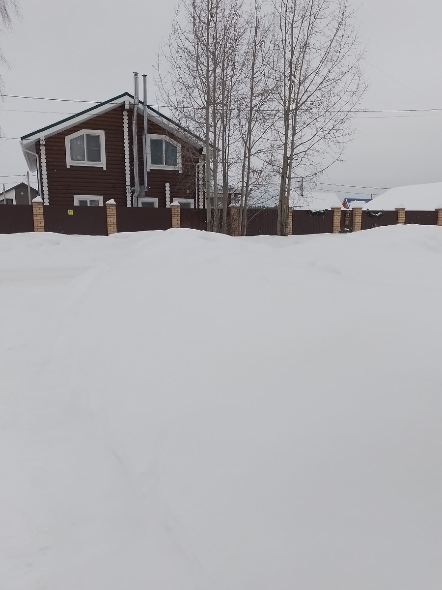 Дом напротив