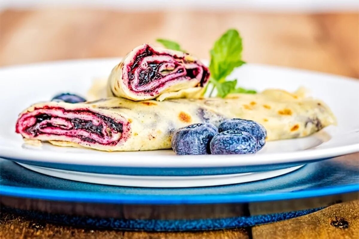    Мясо с черникой.