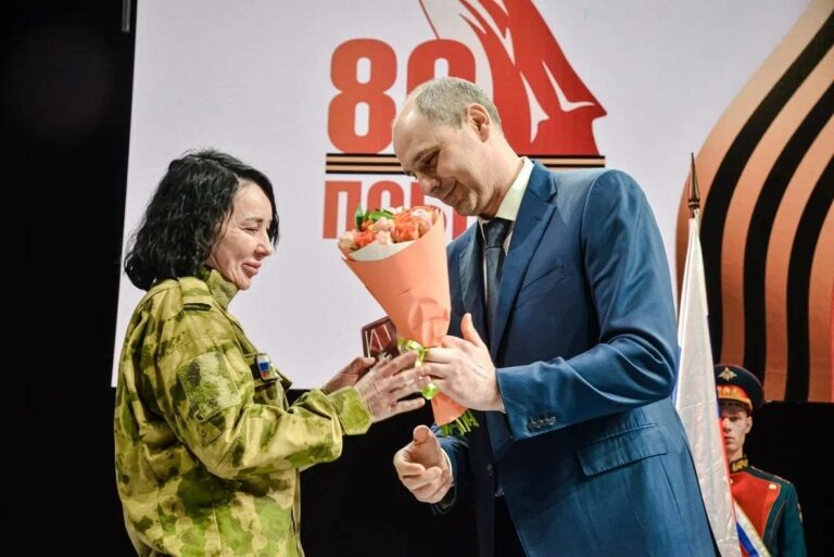    Денис Паслер дал старт Году Защитника Отечества Кристина Просвиркина