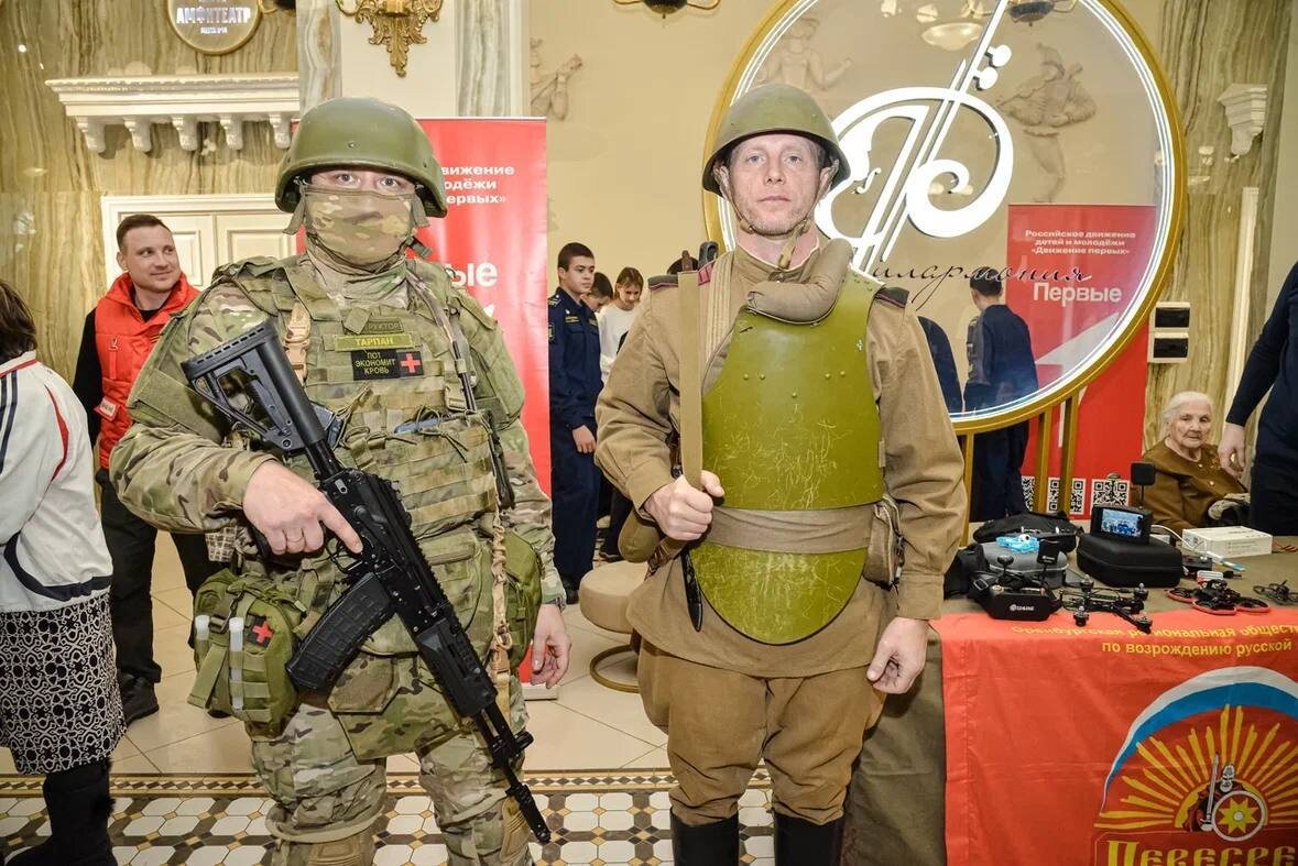  📷    Денис Паслер дал старт Году Защитника Отечества Кристина Просвиркина