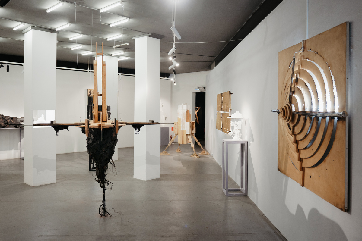 Экспозиция в Галерее на Шаболовке