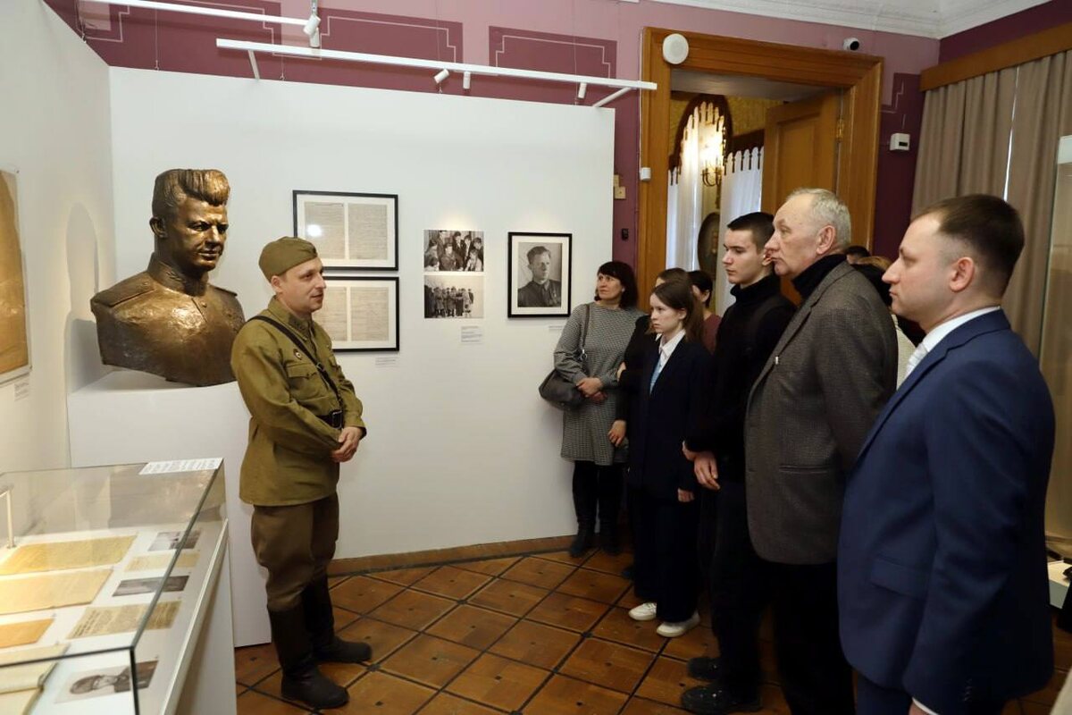  📷    80 лет Великой Победе. Идем на выставки «Оренбургский тыл — фронту» и «Легендарный комдив» Кристина Просвиркина