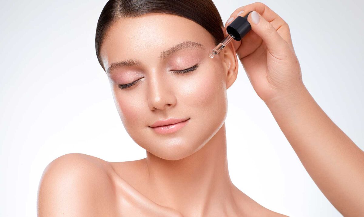 Сыворотка для проблемной кожи: какие компоненты действительно работают?