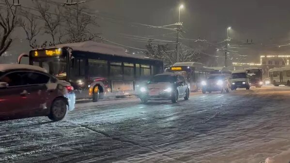 © Photo : соцсети
Улицы во время обильного снегопада в Ереване