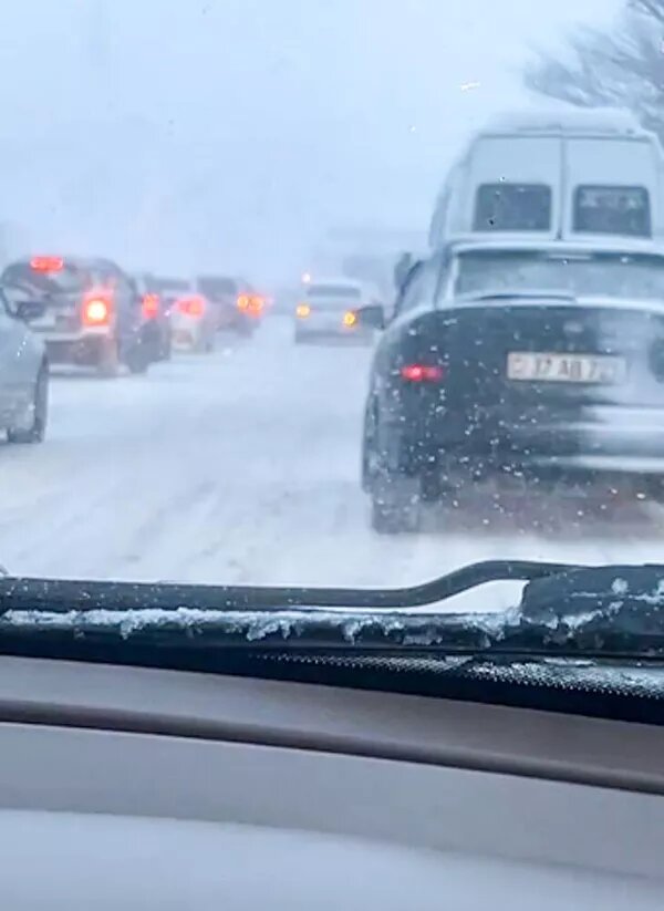 © Photo : соцсети
Улицы во время обильного снегопада в Ереване