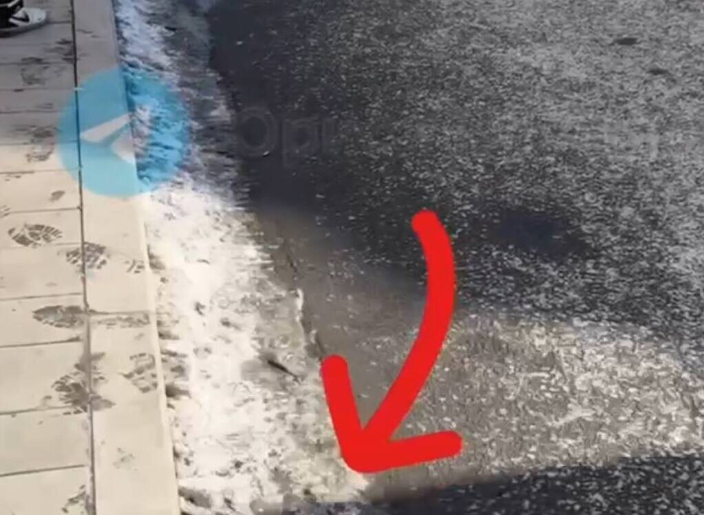    Дороги Оренбурга с началом весны могут уйти под воду из-за неочищенных ливневок