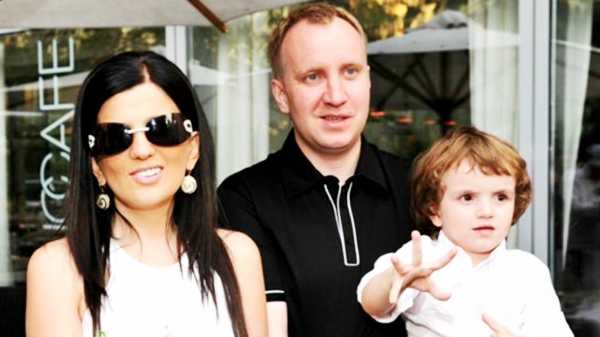 Диана Гурцкая в молодости с мужем и сыном