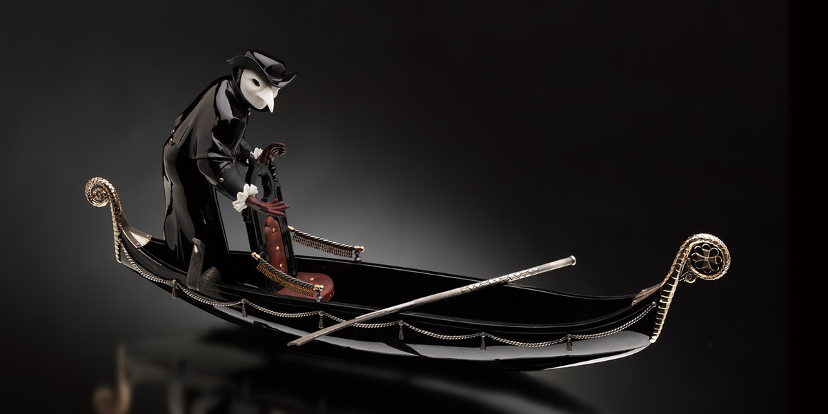 Декоративная скульптура "Харон" Александра Веселовского, 2005 год