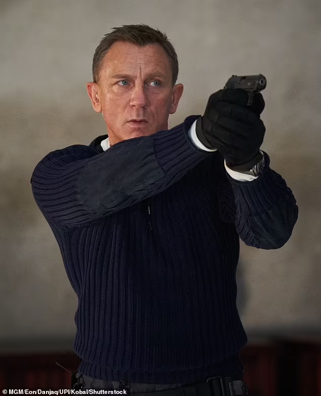 Когда в 2019 году Дэниел Крейг объявил, что «Не время умирать» станет его последним фильмом в роли агента 007, поползли слухи о том, кто в следующий раз возьмёт на себя эту желанную роль