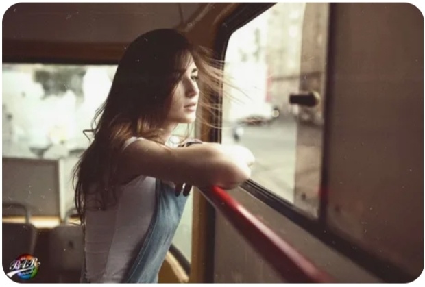 Марина  поехала в Москву, её пригласил Антон.