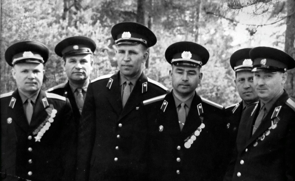 Эти наши ветераны по праву гордились своими боевыми (фронтовыми) наградами. Фото из личного архива автора.