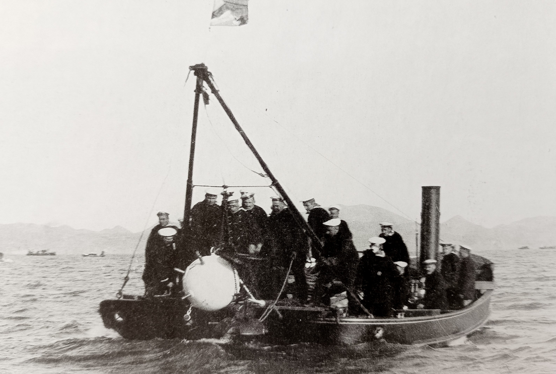 Постановка мины с баркаса (учебная постановка)