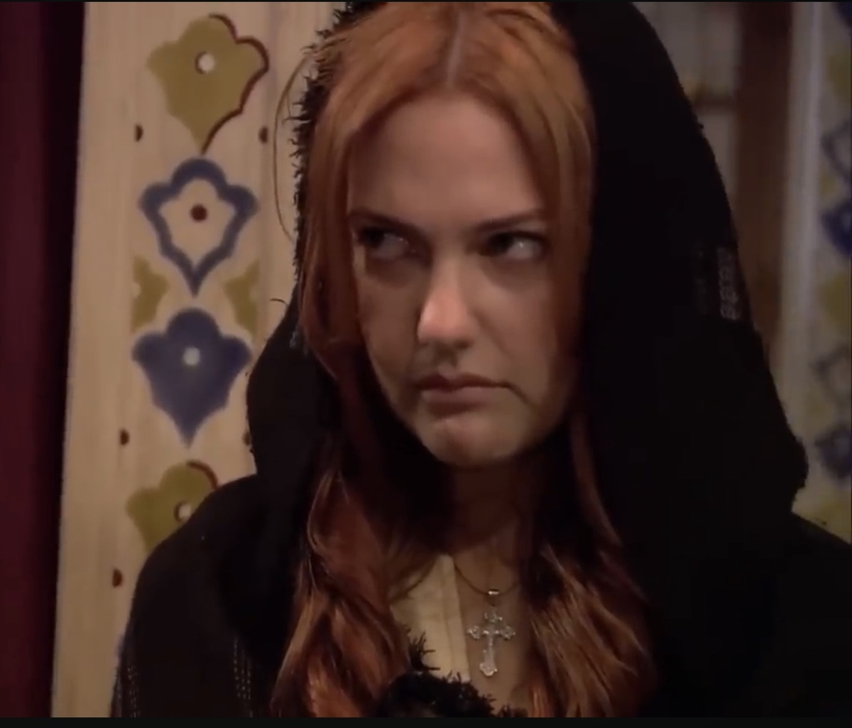 Че вылупилась?