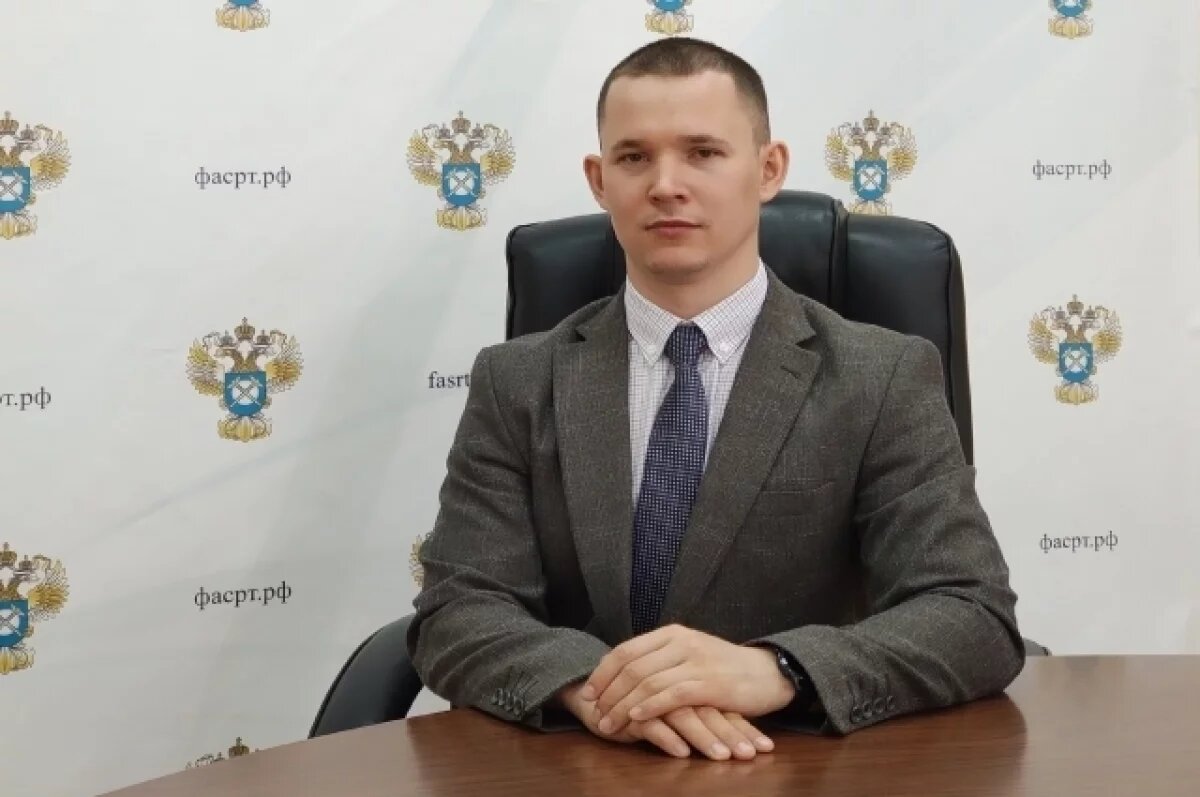    И в дружбу, и в службу.