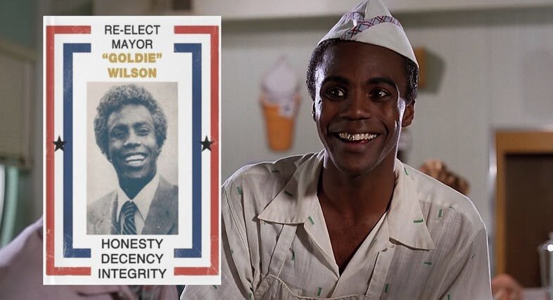 Марти, вызывающий события из своей изначальной временной линии, следует другой модели путешествий во времени
