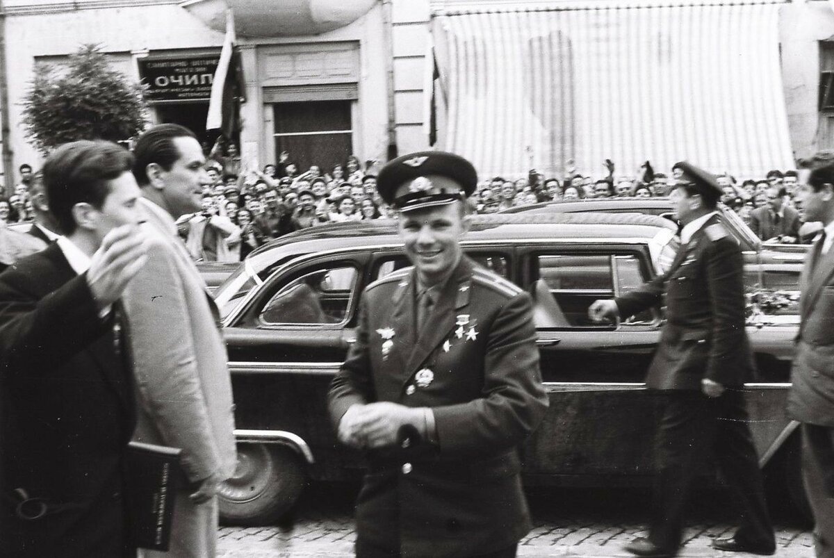 Фотографии визита Гагарина в Болгарию, май 1961 г.