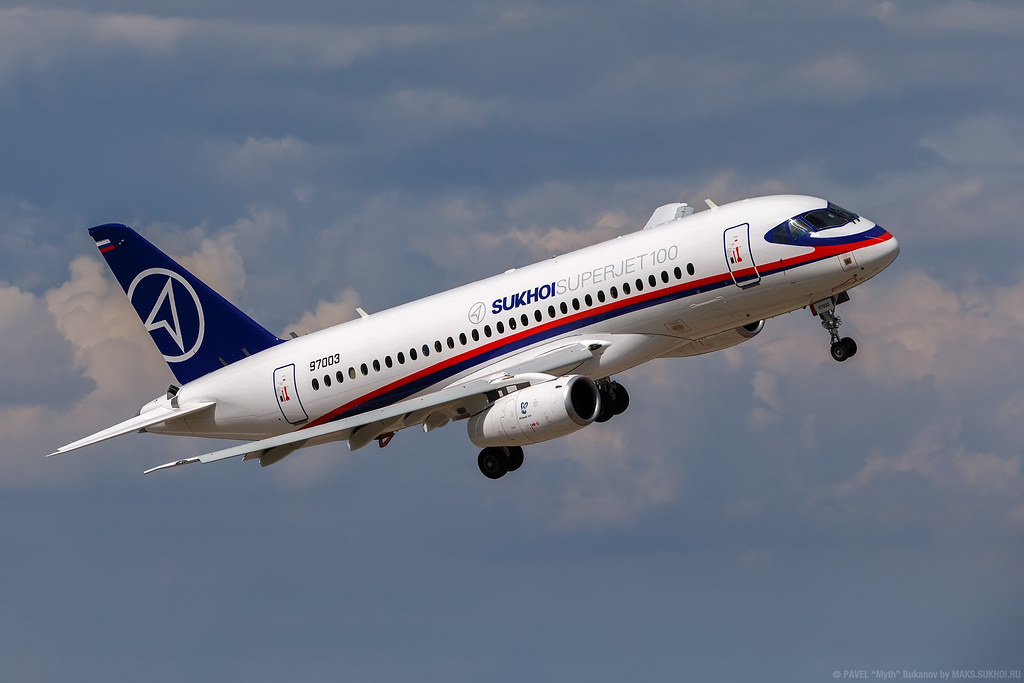 SSJ 100