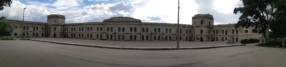 Фортификационное сооружение 19 века. Севастополь