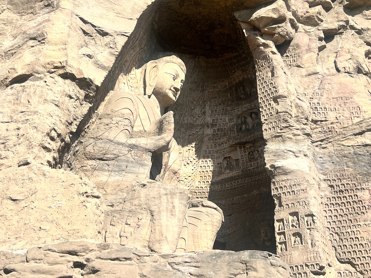 Гроты Юньган в Датуне