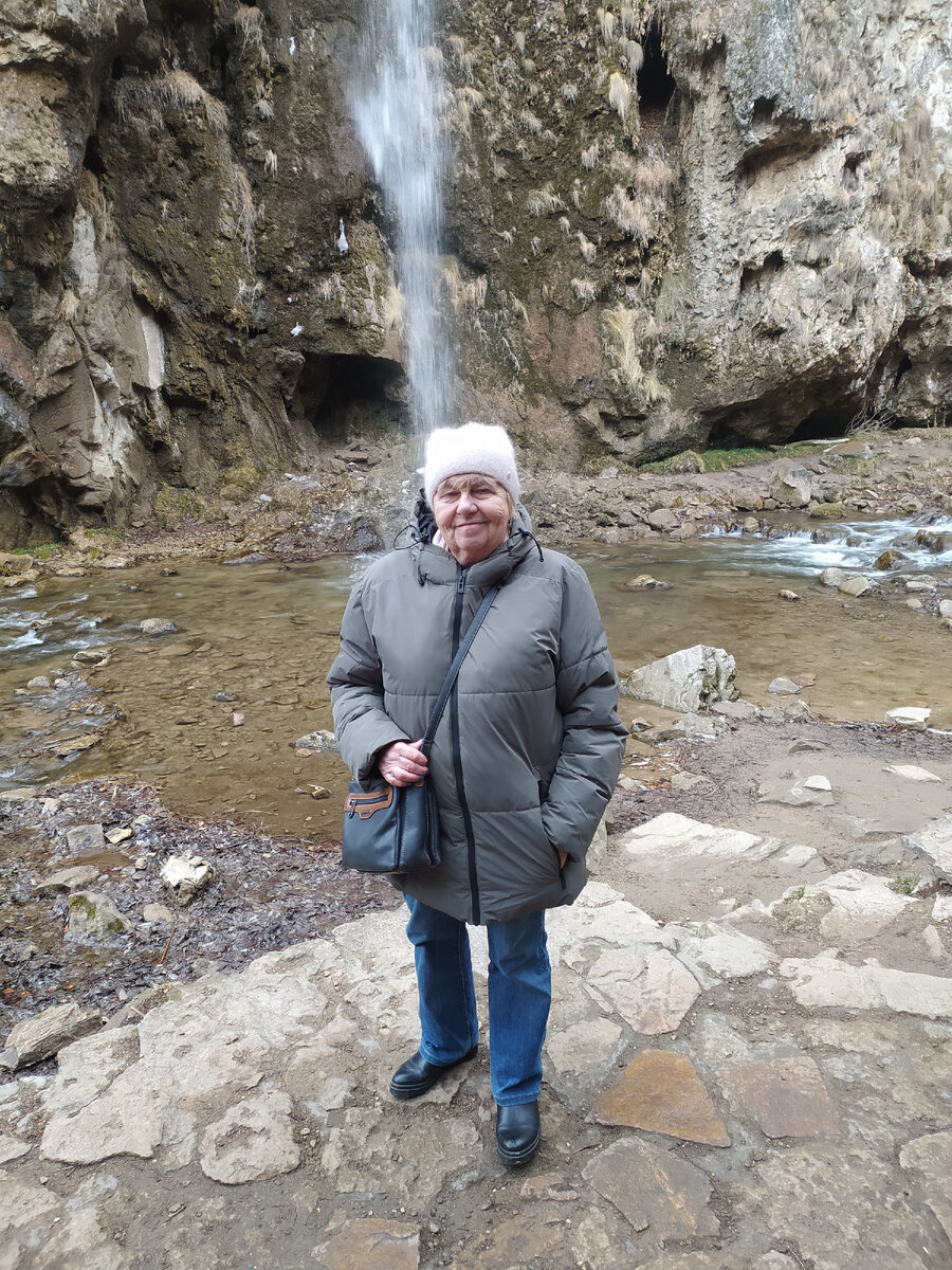 Медовые водопады, экскурсия из Кисловодска, январь 2024 года