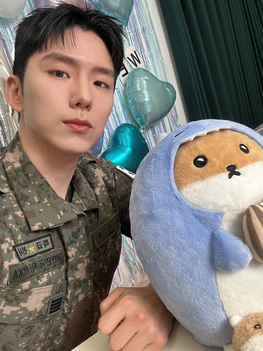    Кихён из MONSTA XСоцсети