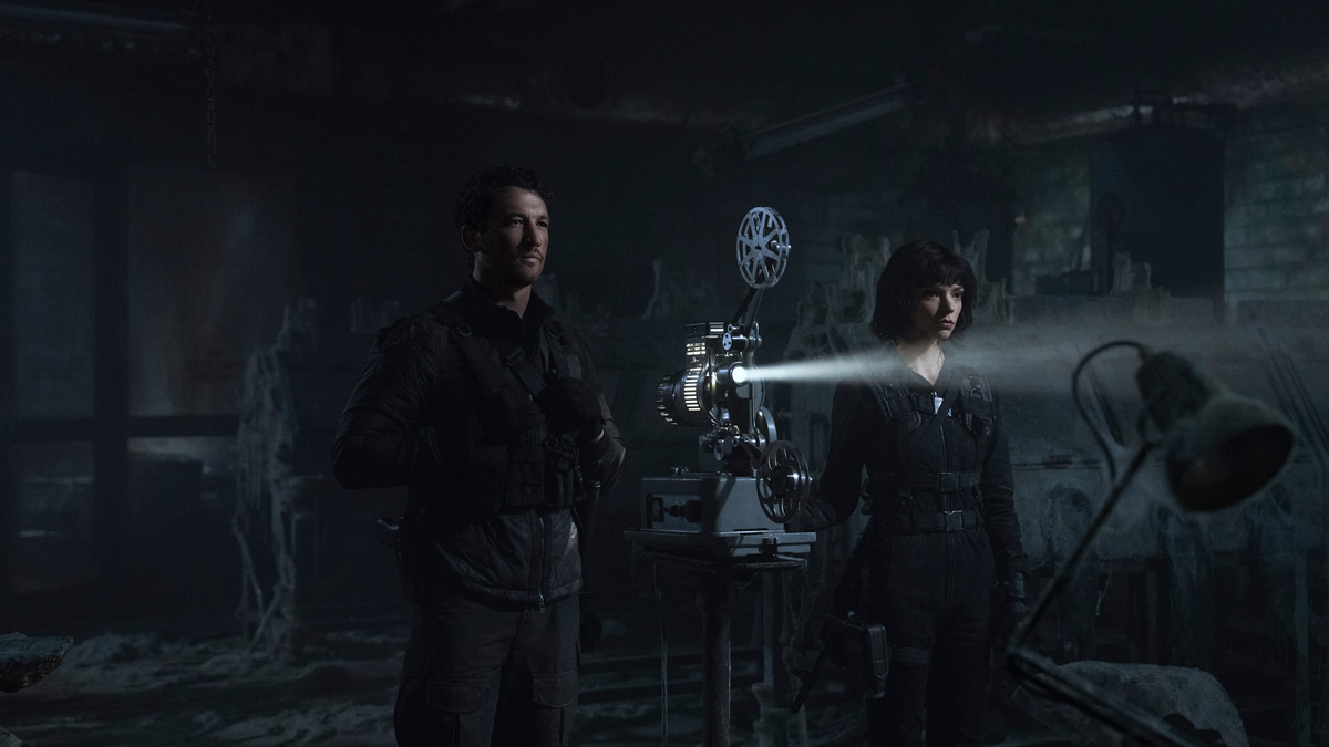 Ущелье (The Gorge, Apple TV+), IMDb: 7.0