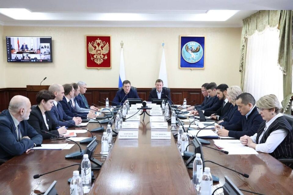    Совещание по развитию энергетического комплекса Республики Алтай. Источник: t.me/turchak_andrey