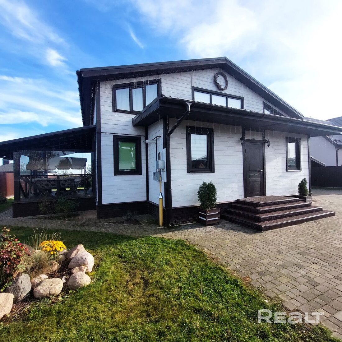 Листайте вправо, чтобы увидеть больше изображений