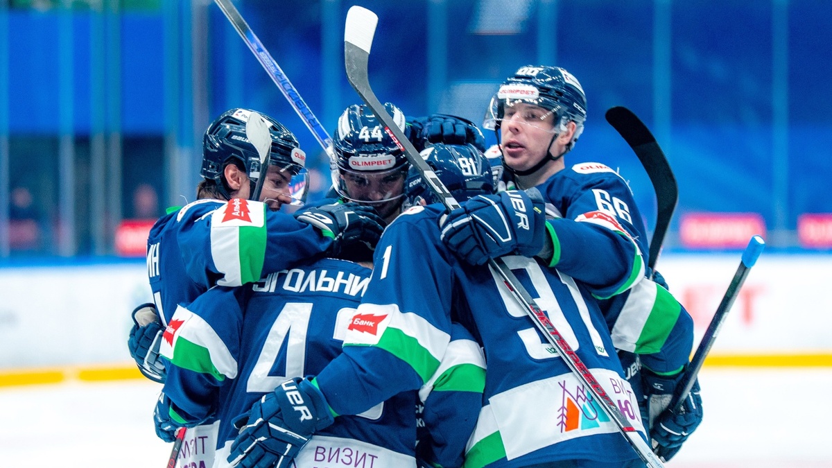    7:2. Хоккеисты «Югры» разгромили «Нефтяник»