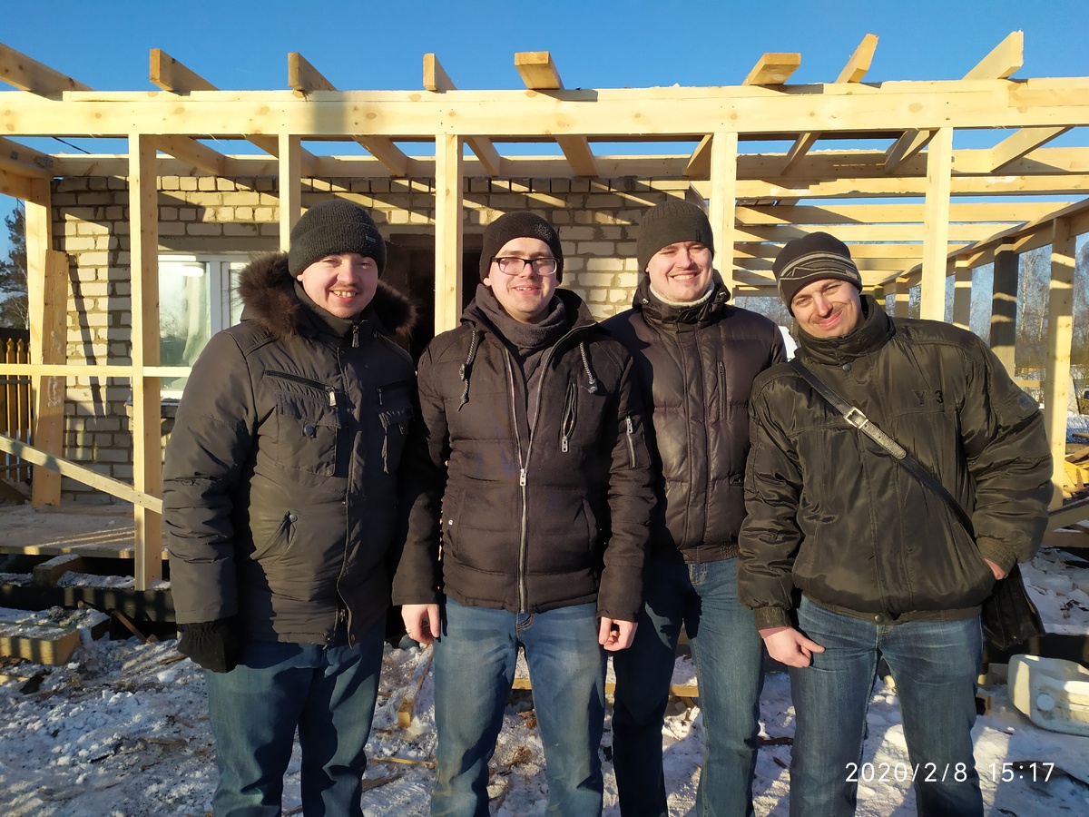 Трофейная фотка после успешного сноса второго этажа