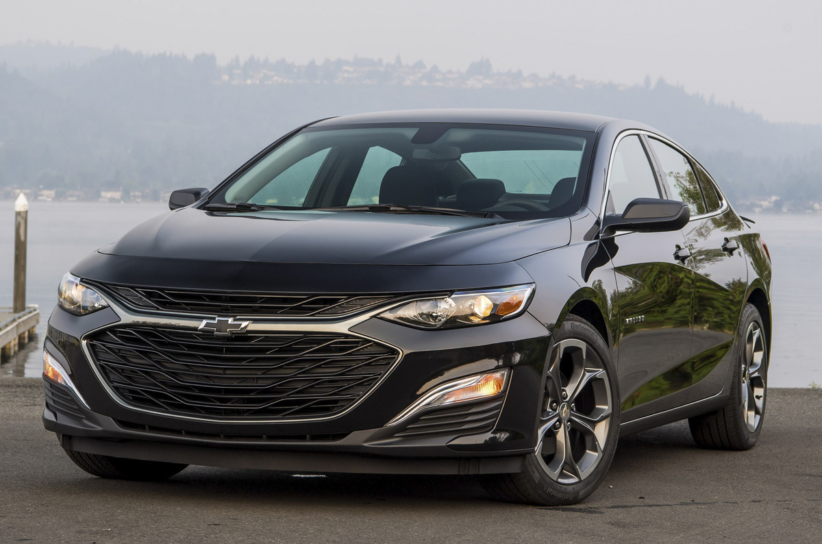    ### Chevrolet Mailbu (2024 г.в.) Баллы за качество и надёжность: 78 из 100 (данные J.D. Power) Средние годовые расходы на техническое обслуживание: $532 (данные RepairPal) Примерные расходы на техническое обслуживание в течение первых 10 лет: $6642 Всего отзывов: 1   
Chevrolet