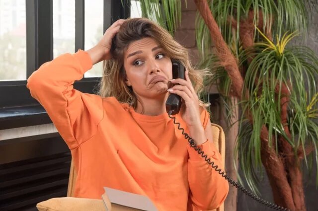    Что за новая схема мошенников с заменой домашнего телефона?