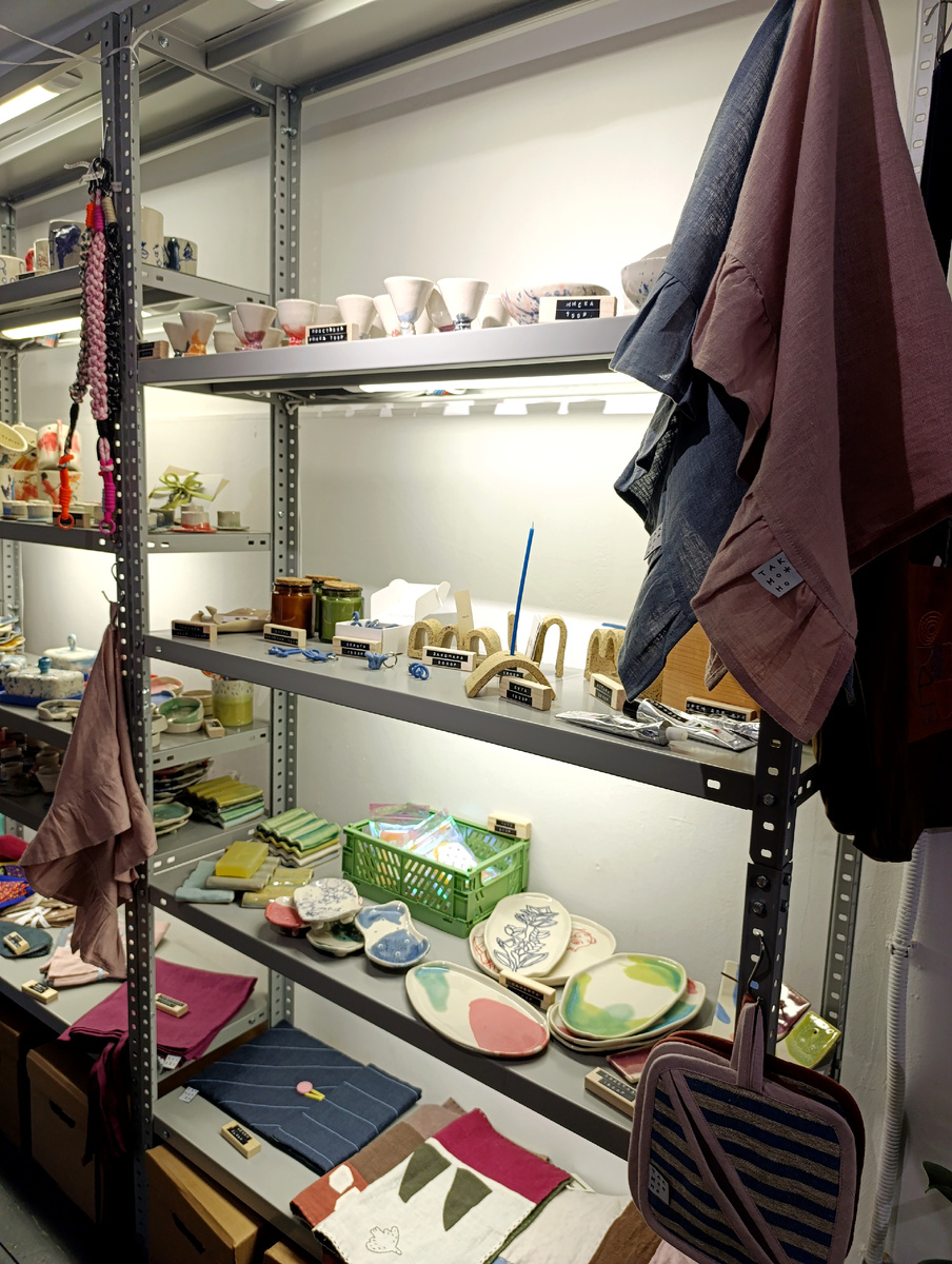 В магазине. 