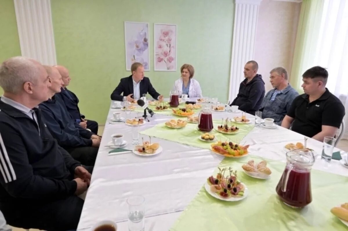    Губернатор Томенко посетил госпиталь для ветеранов воин