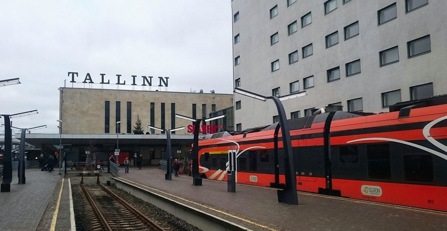 Вокзал. Фото с сайта https://www.tourister.ru/world/europe/estonia/city/tallinn/railstations/8546. Взято с Яндекс.Картинки
