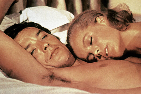    Кадр из фильма «Бассейн» (1969) / United Archives/kpa/Global look Press