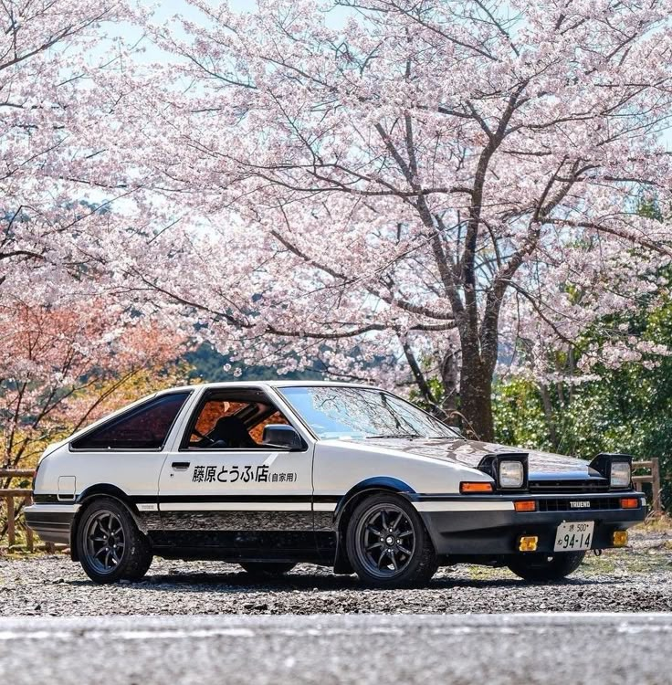 Toyota AE86 / Фото: pinterest.com