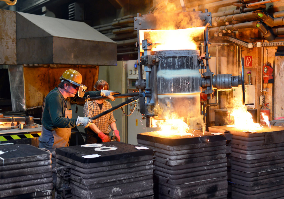 Работа на заводе то еще испытание