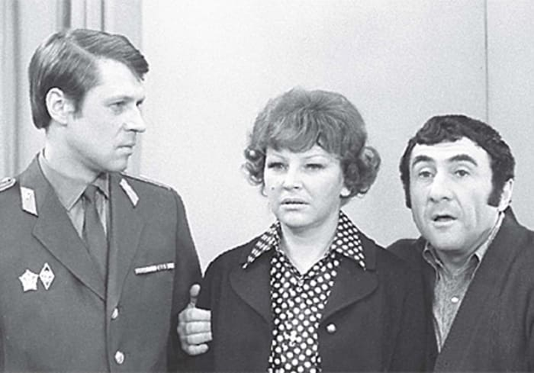Г. Мартынюк, Л. Каневский и Э. Леждей в сериале "Следствие ведут ЗнаТоКи"