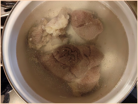 Мясной белый бульон